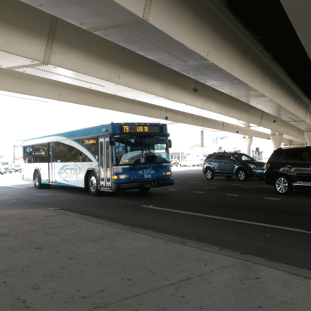 bus on us19